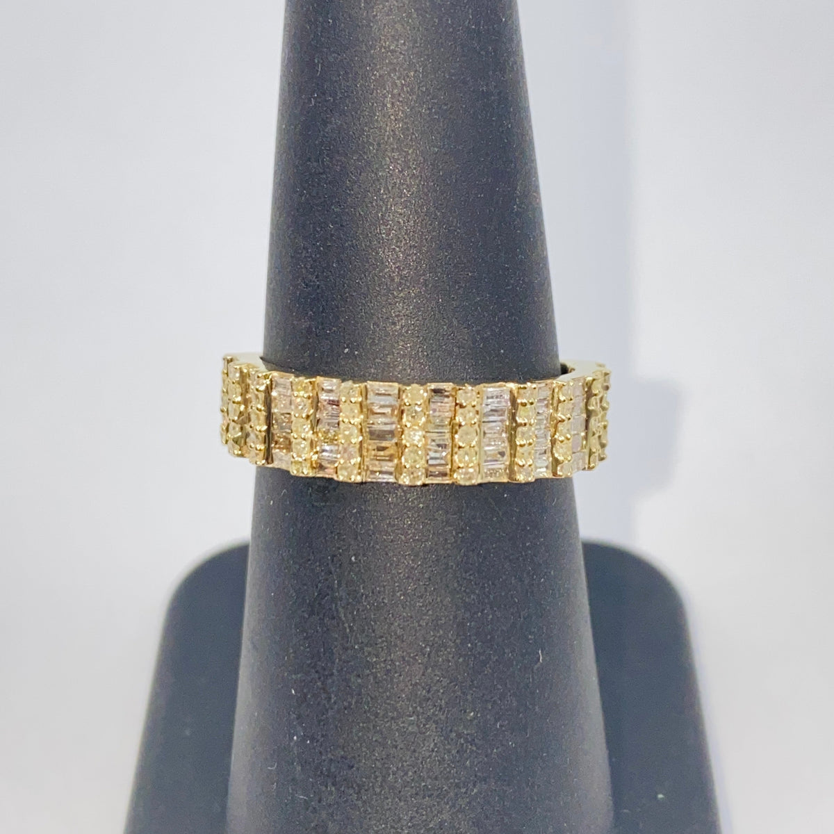 14K Gold 5.5mm Diamond Baguette Ring Band - additional product view 7