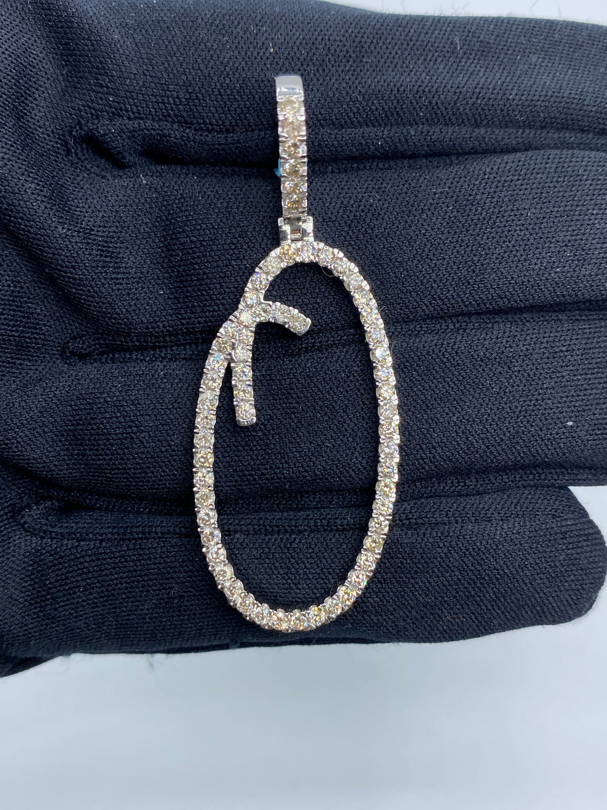14K Gold Initial O Large Script Diamond Pendant - additional product view 4