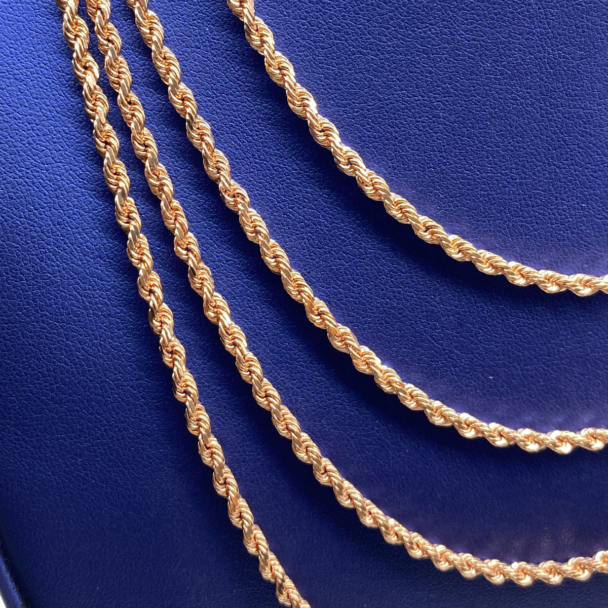 10K 3.6mm Rope Chain in Rose Gold 16–22 in - additional product view 3