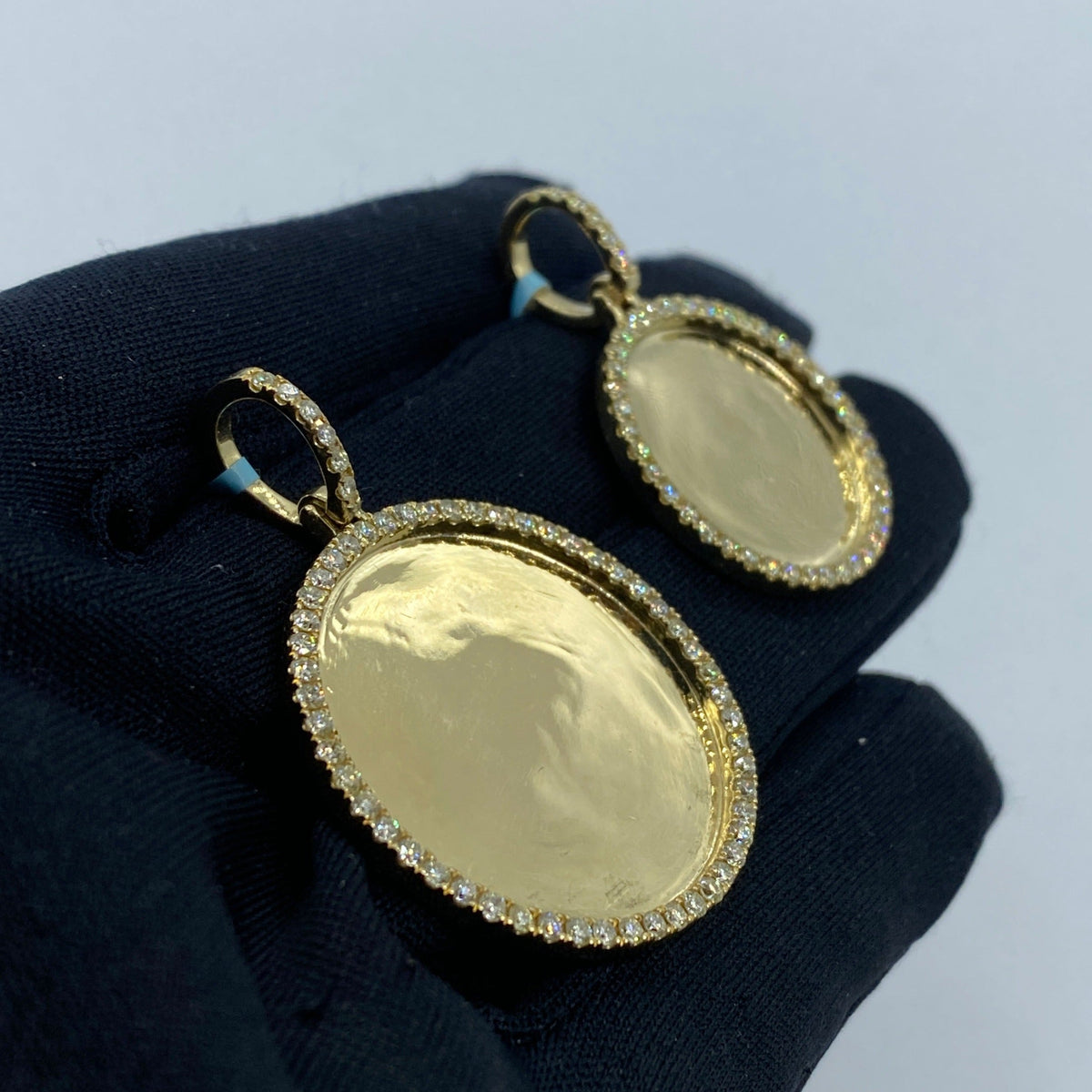 14K Gold Circle Diamond Picture Photo Pendant - additional product view 3
