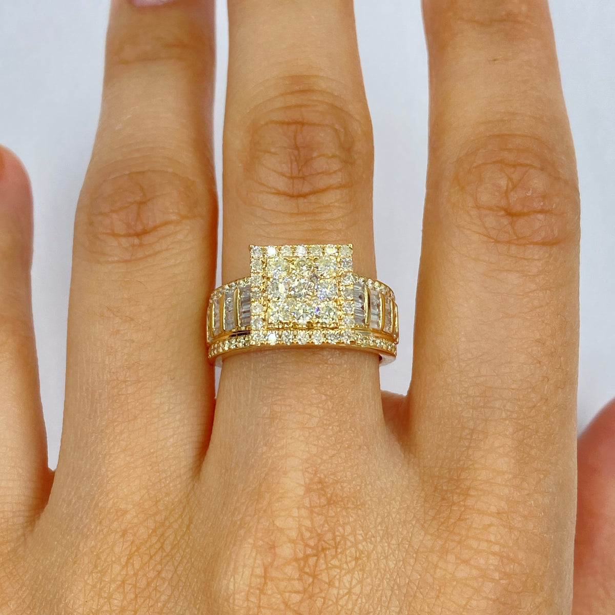 10K Gold Lovely Diamond Baguette Ring in yellow gold - close-up product photo