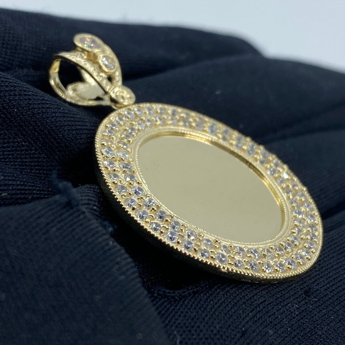 14K Gold Circle Picture Photo CZ Pendant - additional product view 3