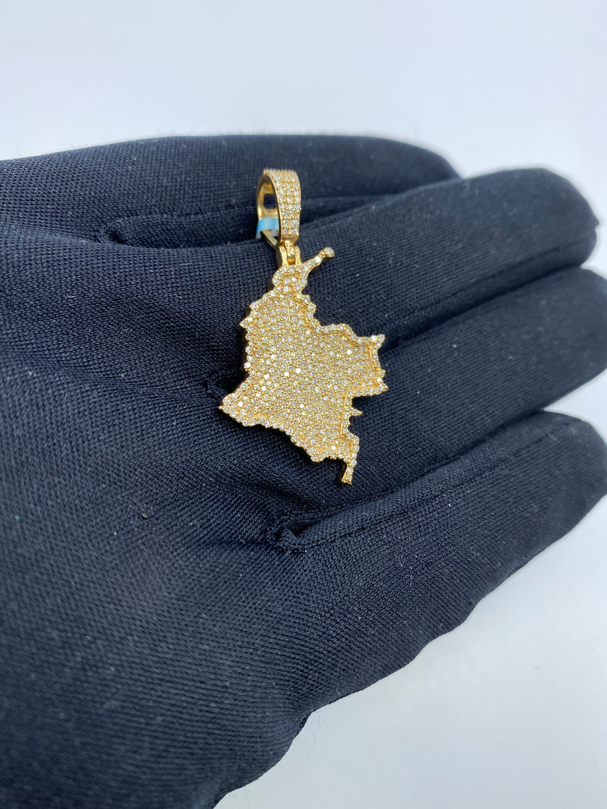 14K Gold Colombia Diamond Pendant - additional product view 3