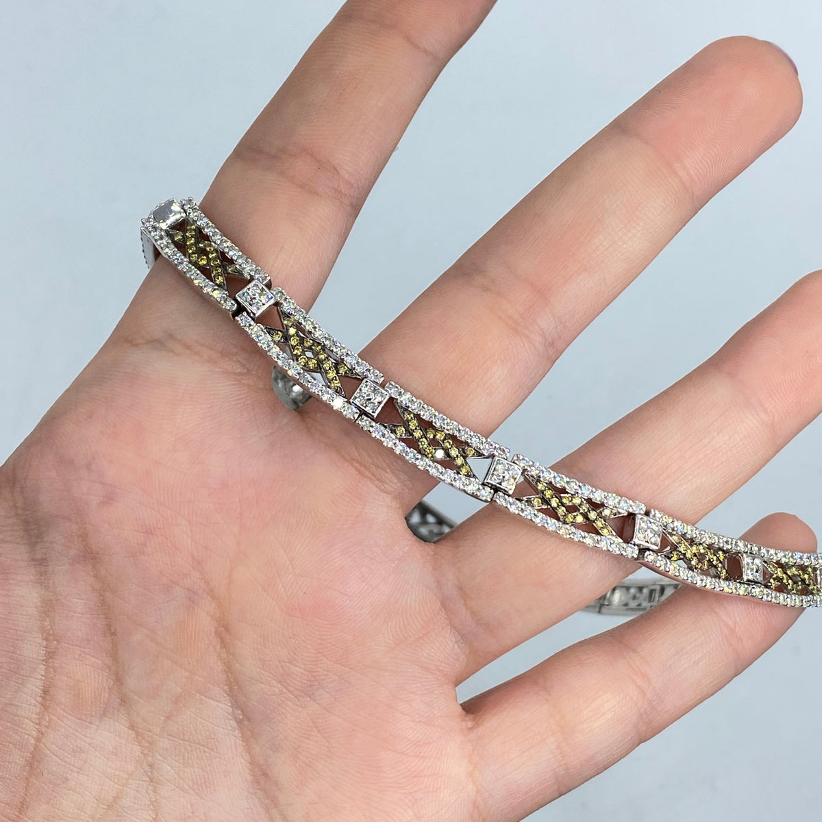 18K Gold Knot Diamond Necklace - additional product view 5
