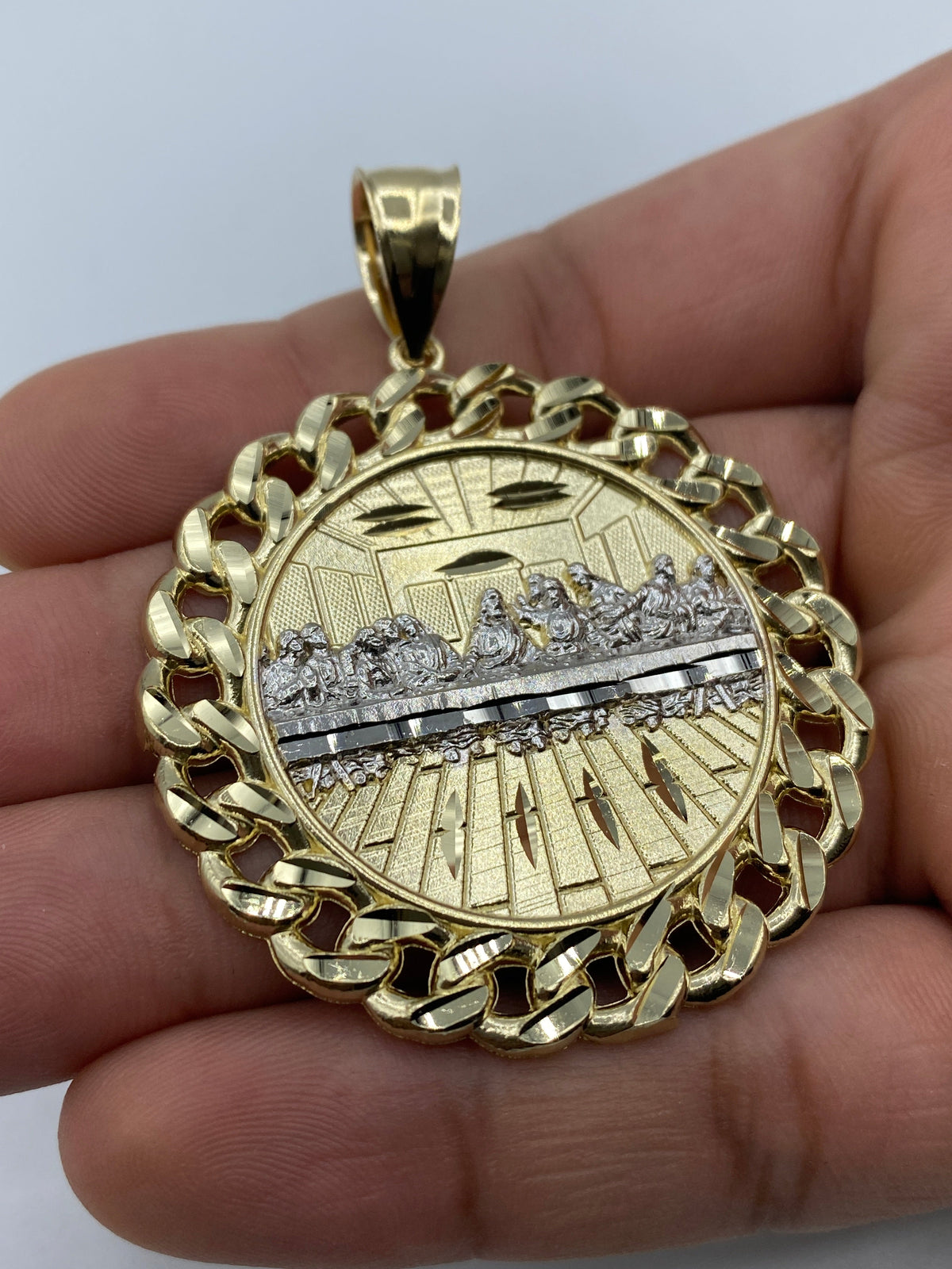 14K Gold Last Supper Pendant 2.4 in - additional product view 3