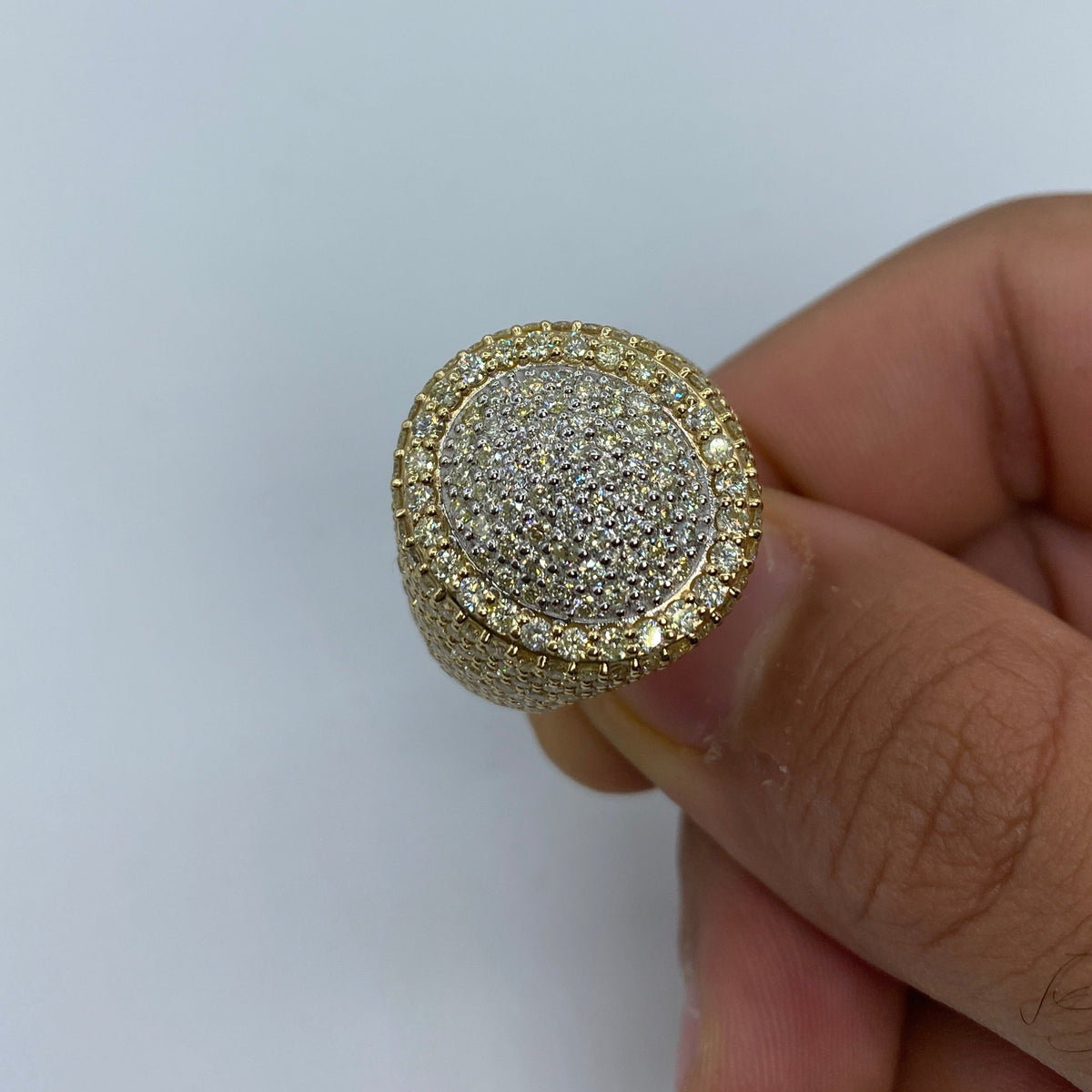 14K Gold Circle White Face Diamond Ring - additional product view 5
