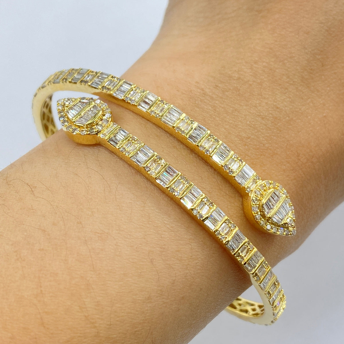 Pear Shape Diamond Baguette Bangle Bracelet 6.5 in in yellow - close-up product photo