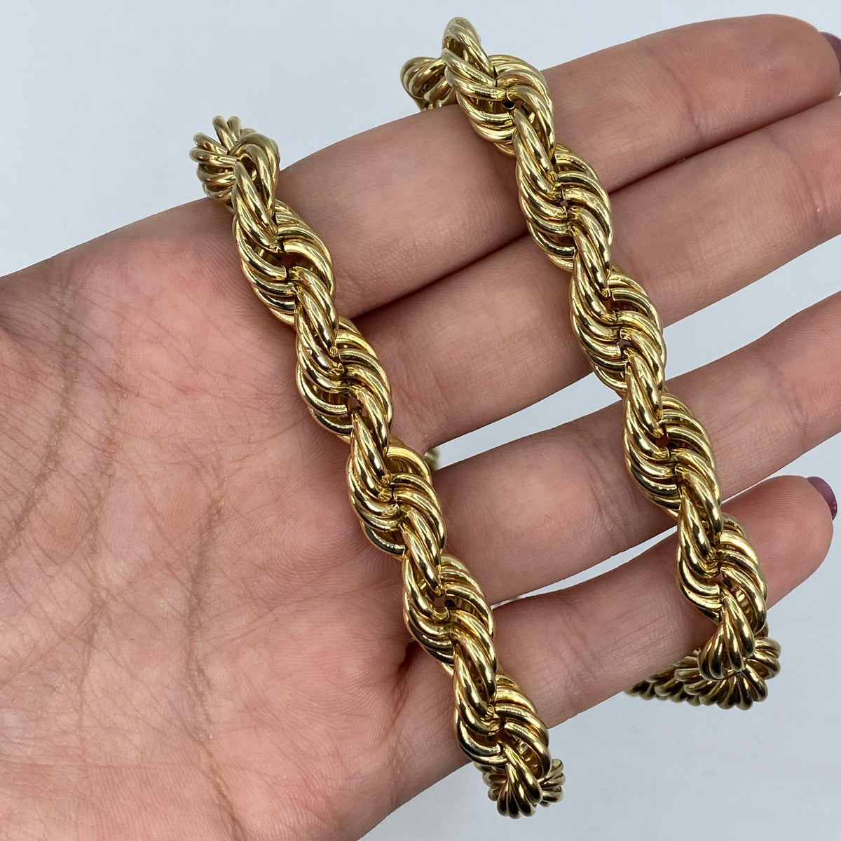 10K Gold 10mm Bold Rope Chain 23 in - additional product view 5
