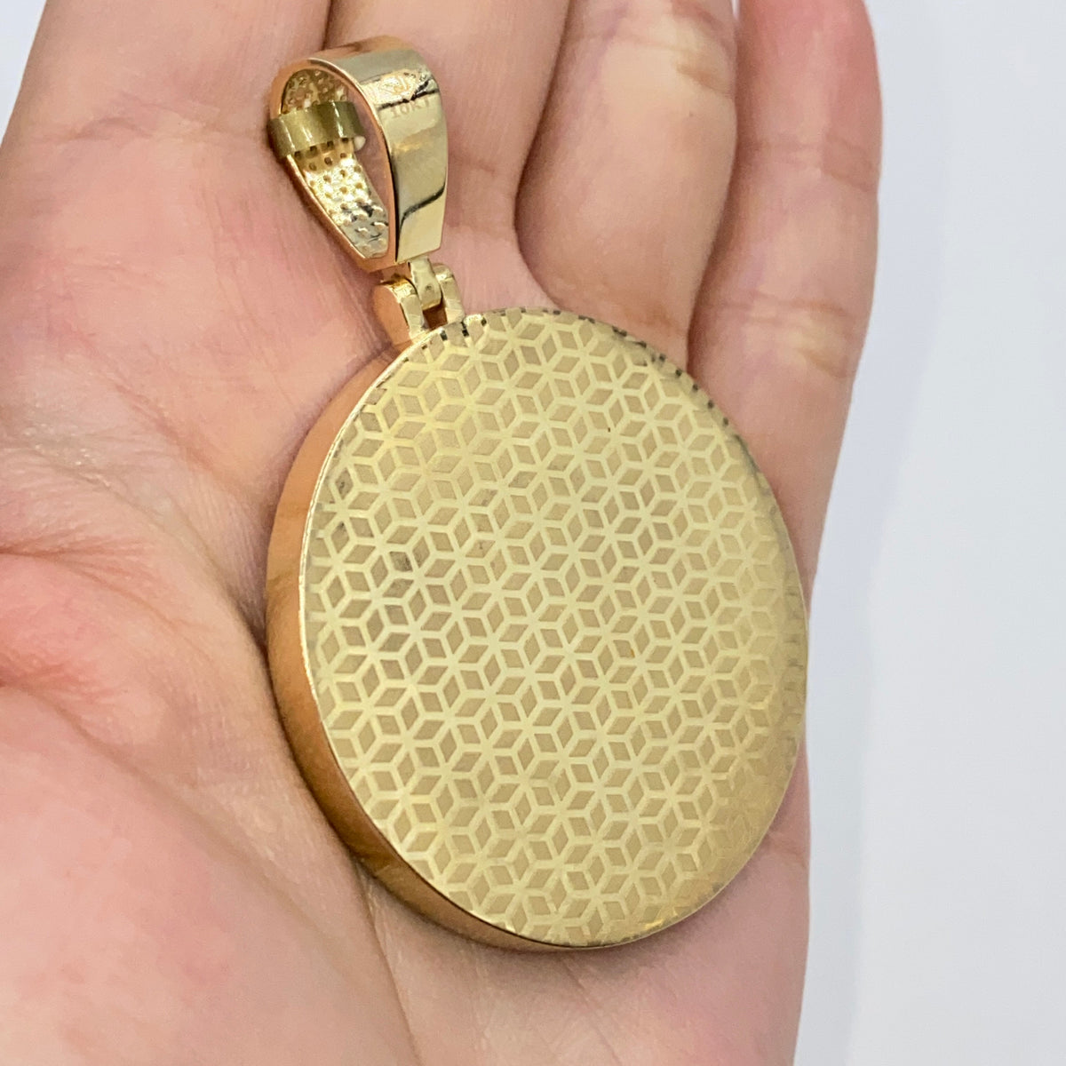 10K Gold Saint Michael Circle Enamel Diamond Pendant - additional product view 5