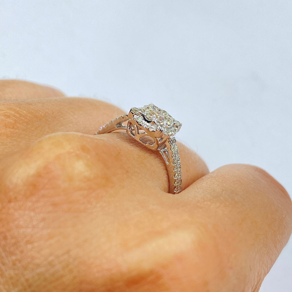 14K Gold Sydney Circle Halo Diamond Ring - additional product view 7