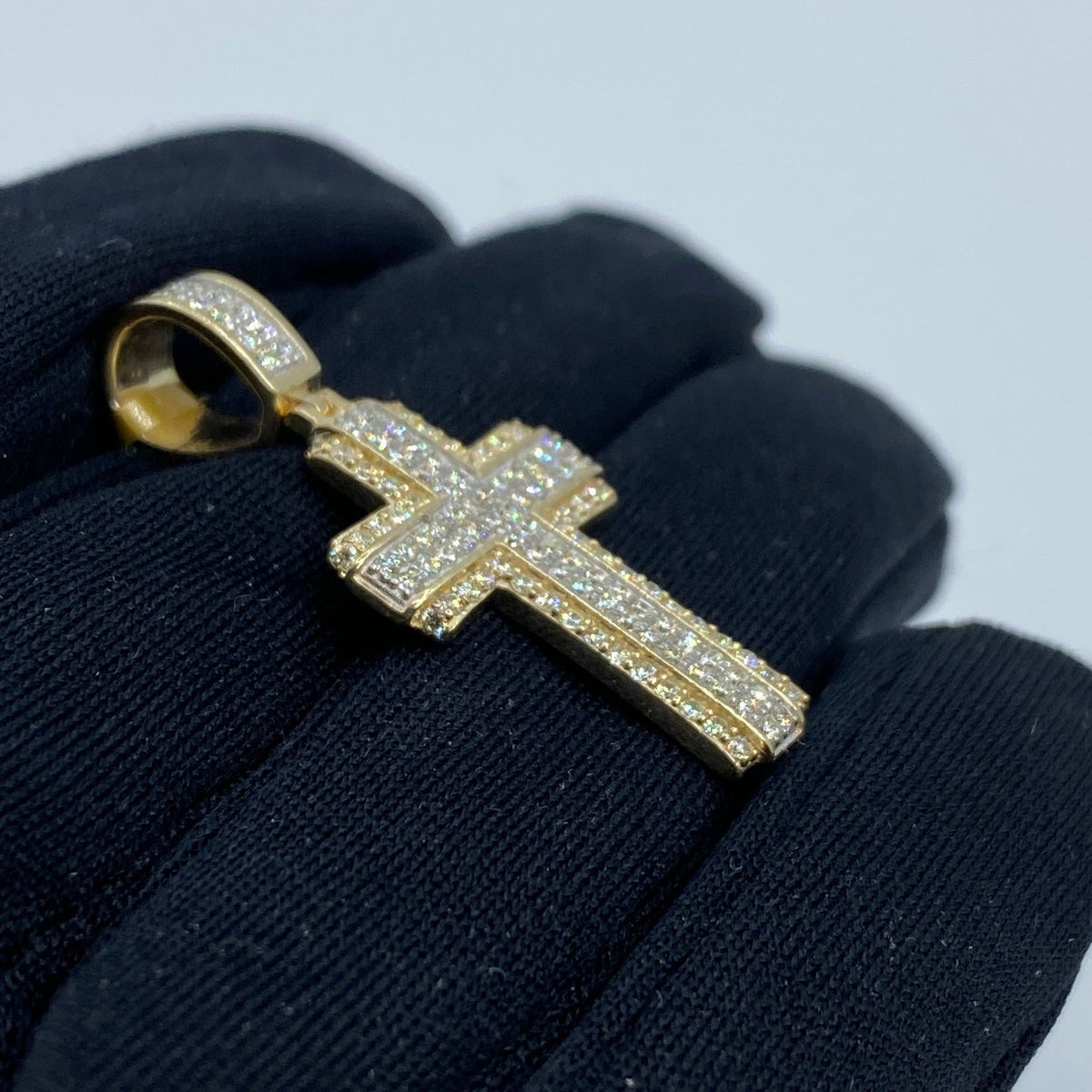 10K Gold Traditional Cross Diamond Pendant 1.2 Ct - additional product view 3