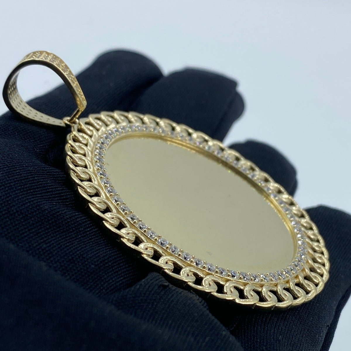 10K Gold Cuban Circle Picture Photo CZ Pendant - additional product view 3