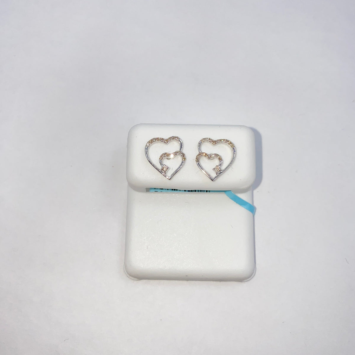 14K Gold Treasure Heart Diamond Earrings - additional product view 4
