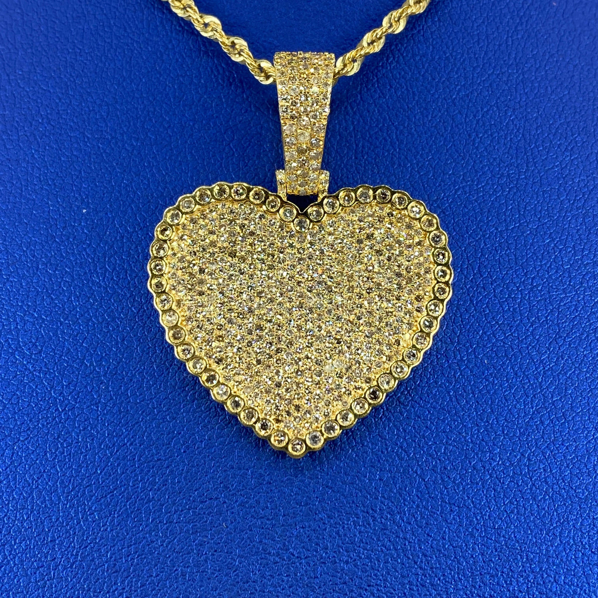 14K Gold Heart Pave Halo Diamond Pendant - additional product view 2