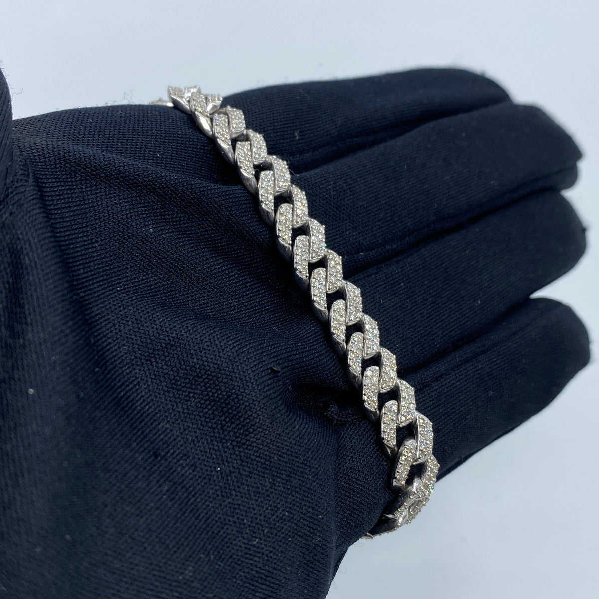 10K Gold 7mm Cuban Link Diamond Bracelet 8.5 in - additional product view 3