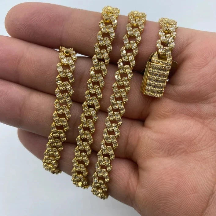 10K Gold 6.5mm Cuban Link Diamond Baguette Chain 18–24 in in yellow gold, 22" - close-up product photo