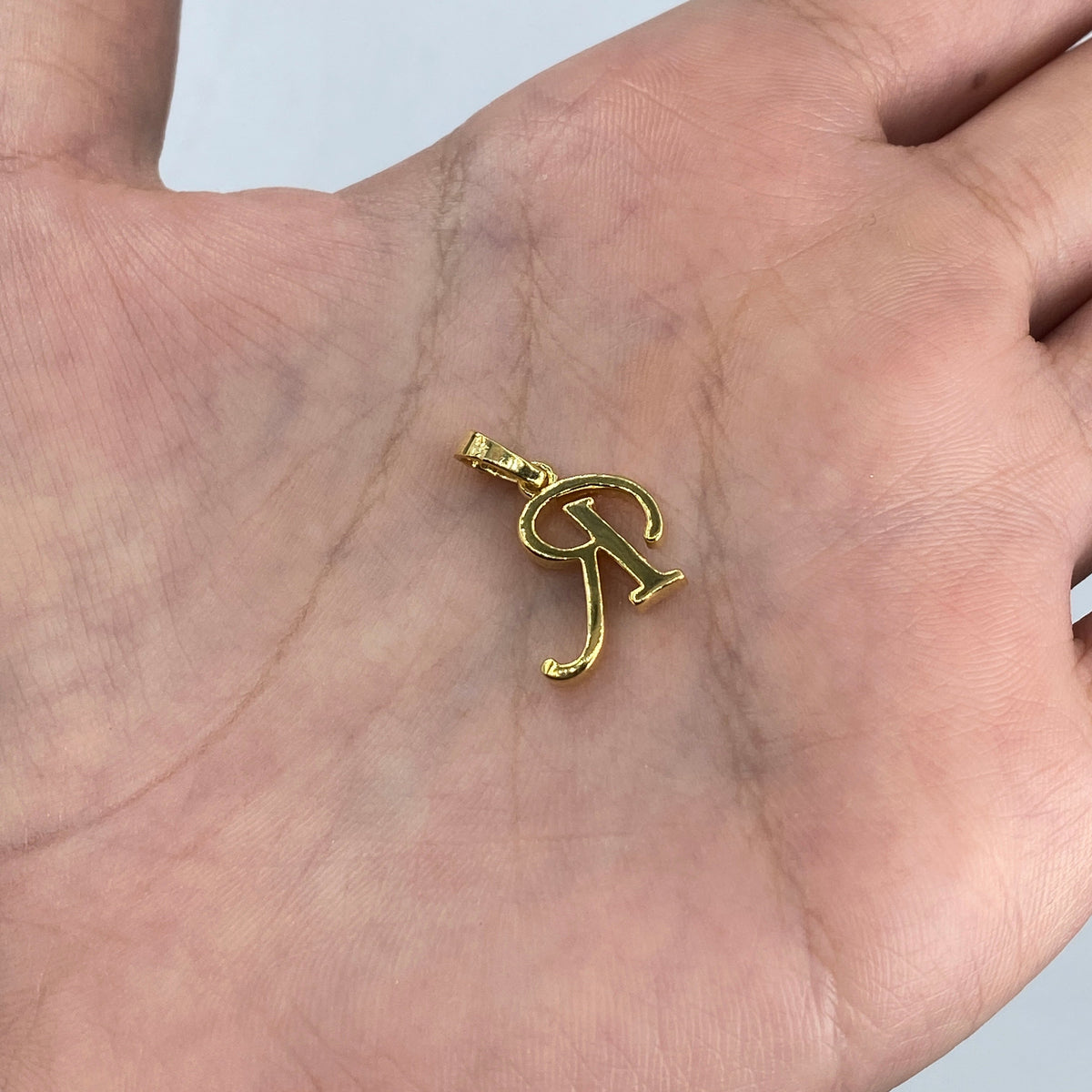 10K Gold Cursive R Initial Diamond Pendant - additional product view 4