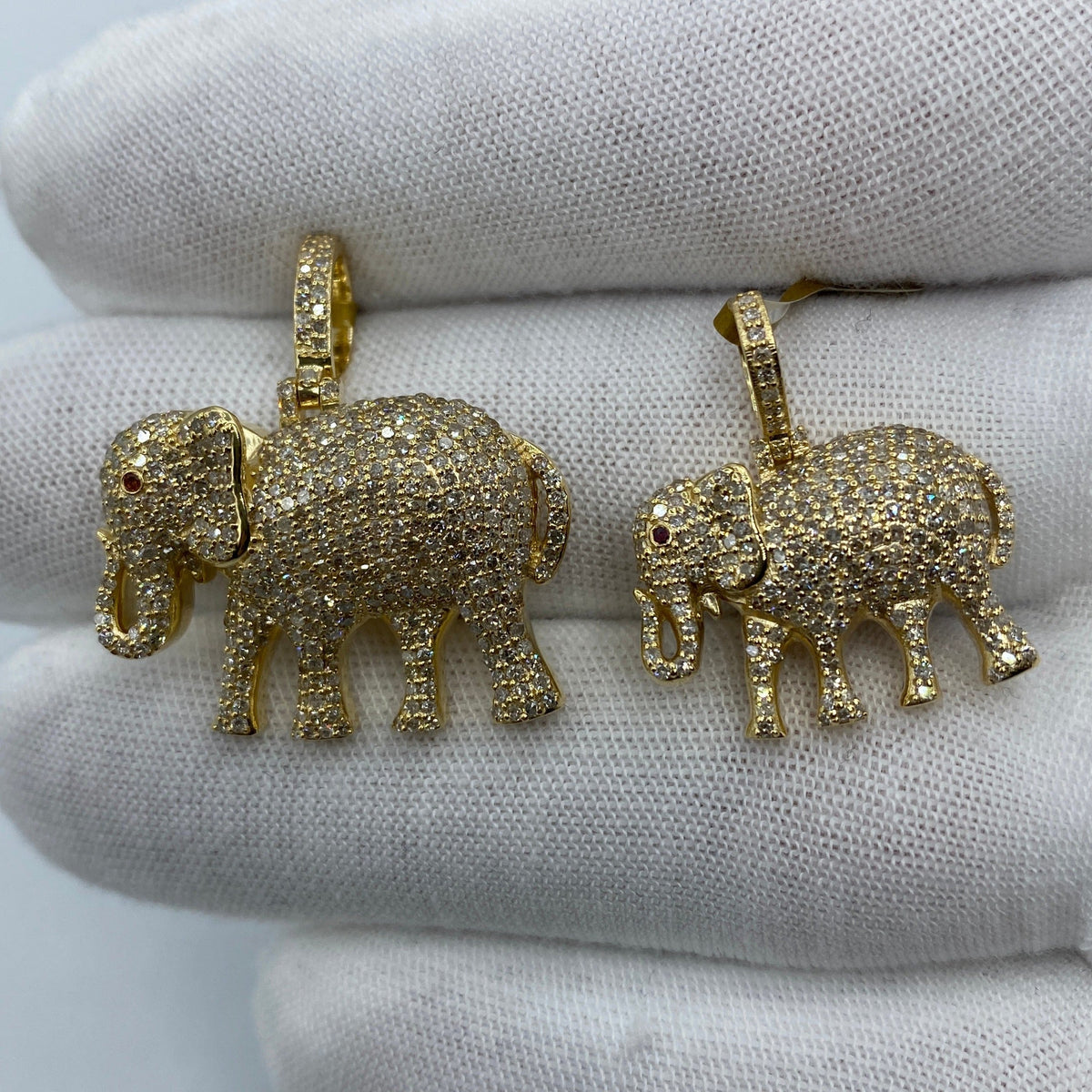 10K Gold Elephant Diamond Pendant - additional product view 9