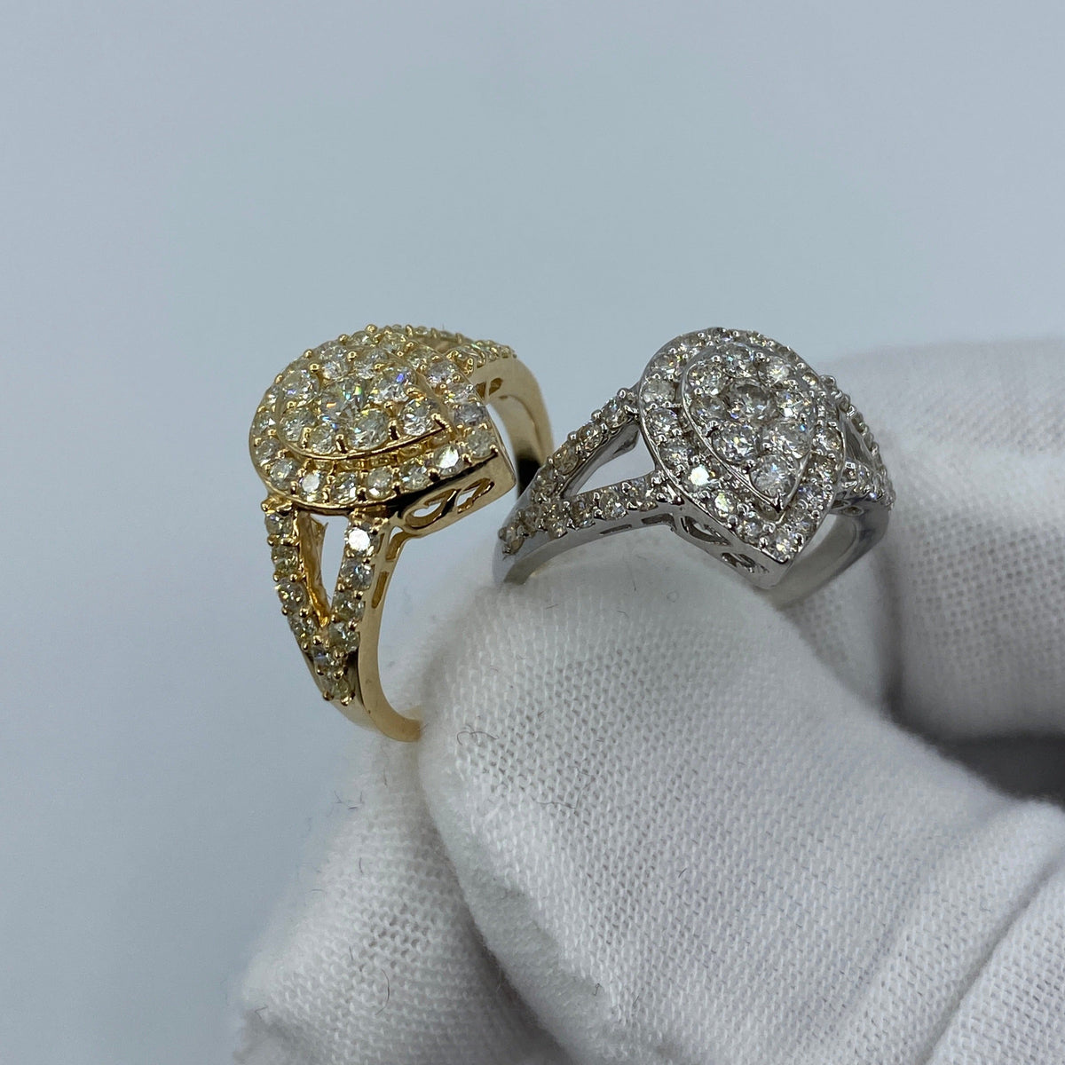 14K Gold Pear Shape Diamond Engagement Ring - additional product view 3