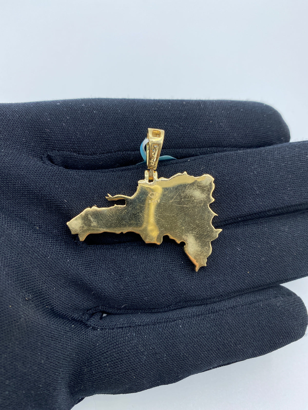 14K Gold Dominican Republic Diamond Pendant - additional product view 4