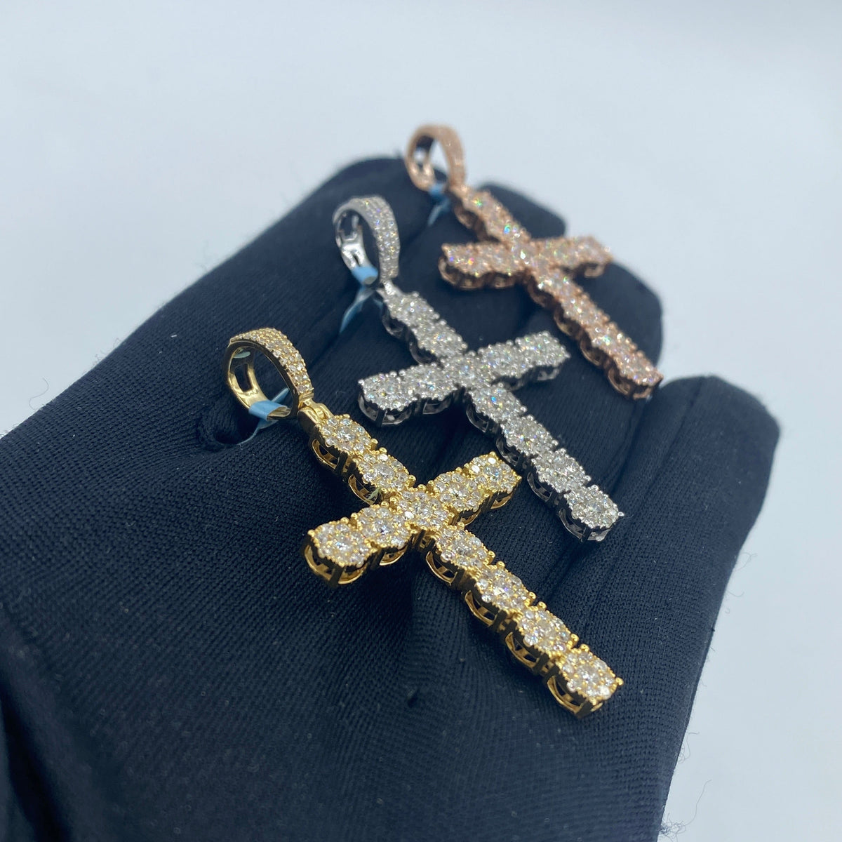 14K Gold Cross Circle Diamond Pendant - additional product view 4