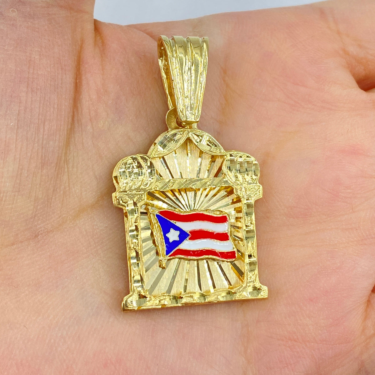 10K Teatro Puerto Rico Flag Pendant - additional product view 2