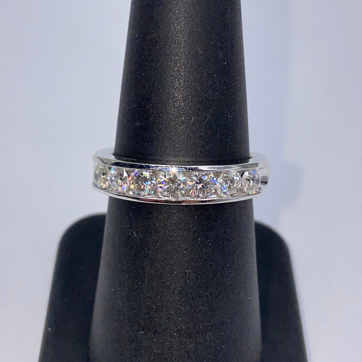 18K Gold Vegas Jumbo Diamond Pavé Ring - additional product view 4