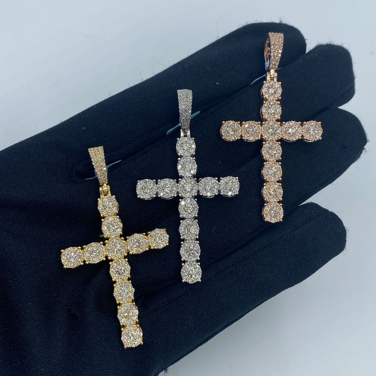 14K Gold Cross Circle Diamond Pendant - additional product view 2
