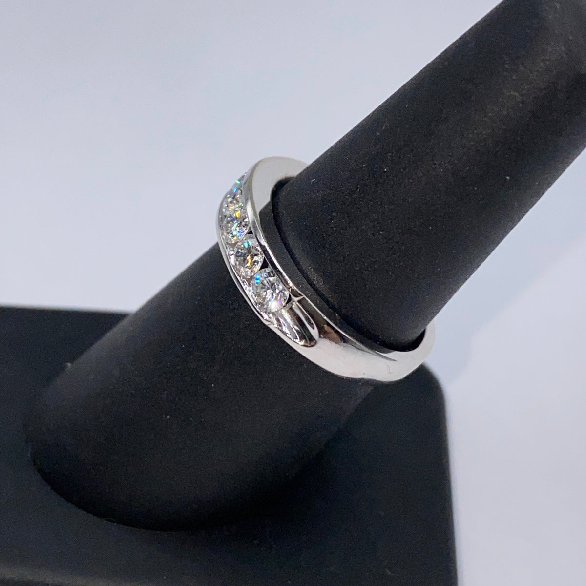 18K Gold Vegas Jumbo Diamond Pavé Ring - additional product view 5