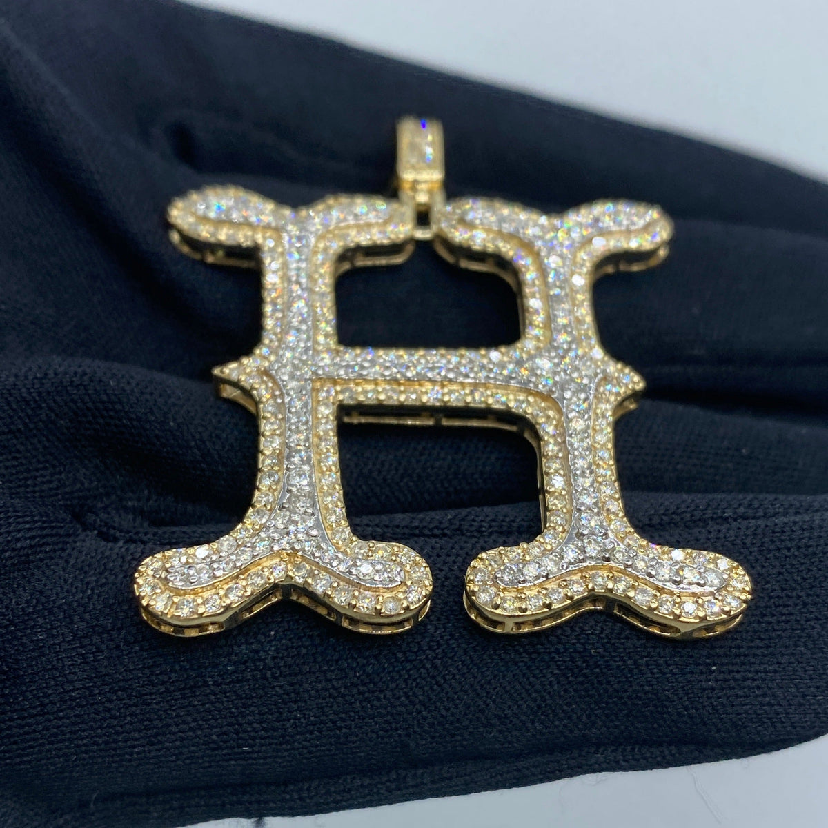 Initial H Old English Diamond Pendant - additional product view 4