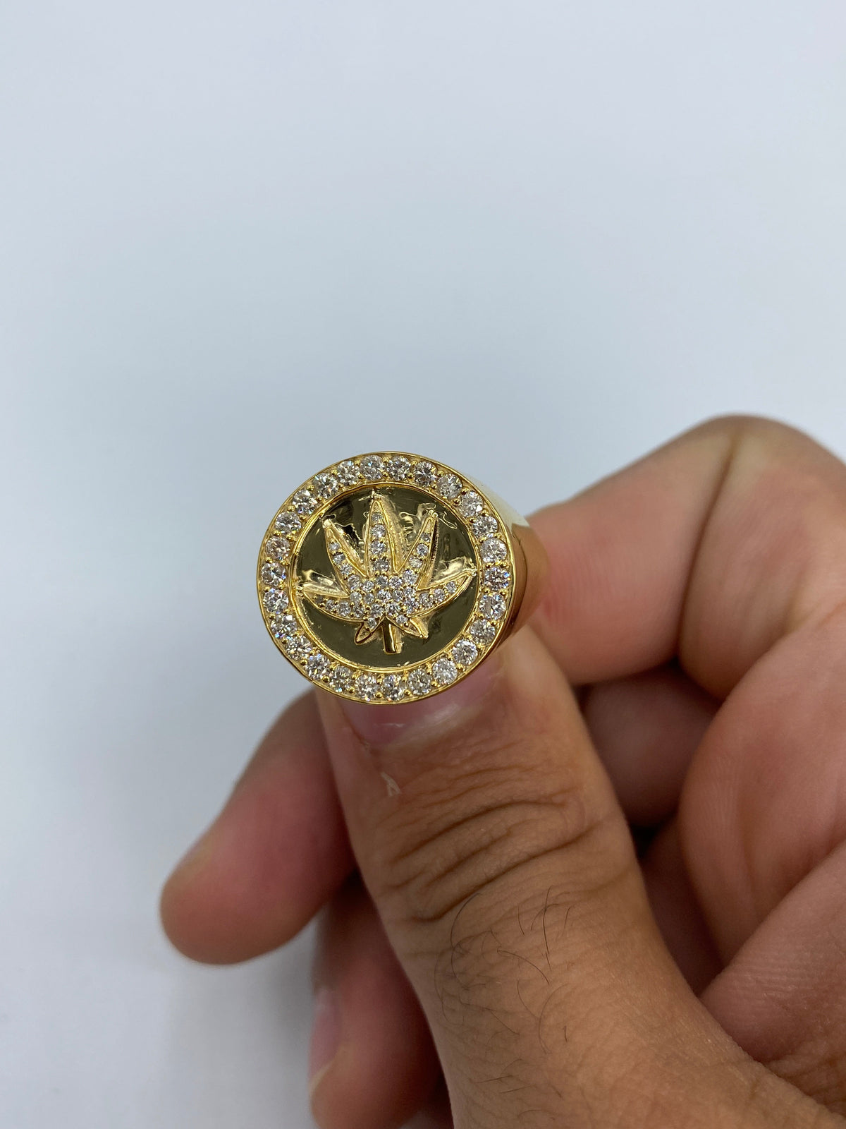 14K Gold Weed Circle Diamond Ring - additional product view 4