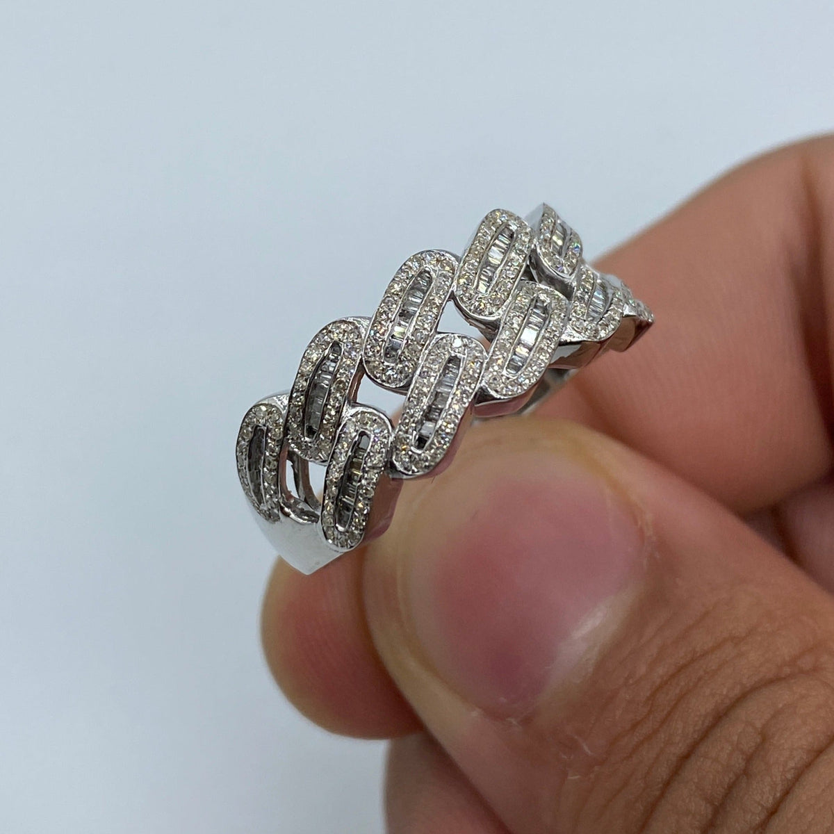 10K/14K Gold 9mm Rounded Cuban Link Diamond Baguette Ring in white gold, 10K - close-up product photo