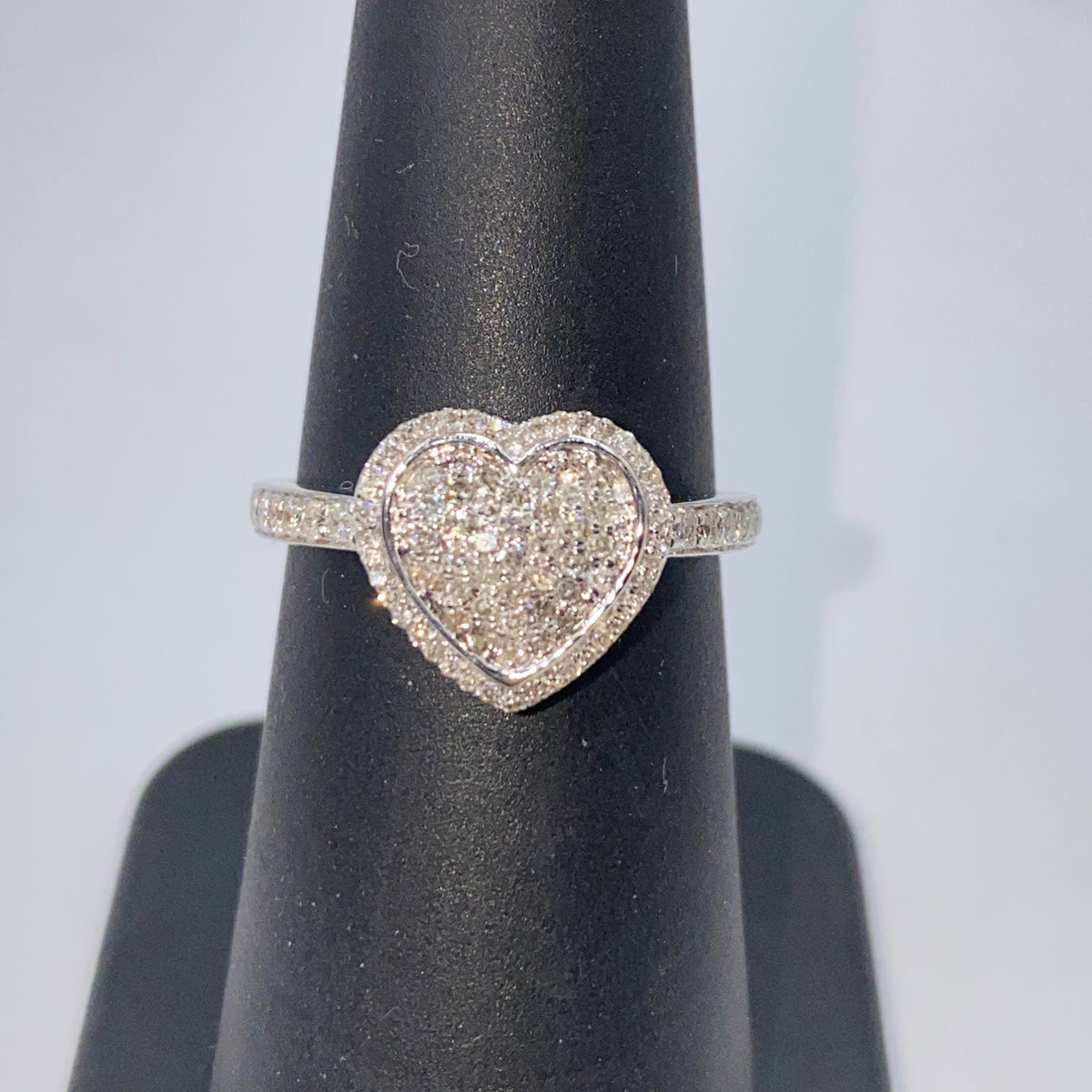 14K Gold Lace Heart Diamond Engagement Ring - additional product view 7