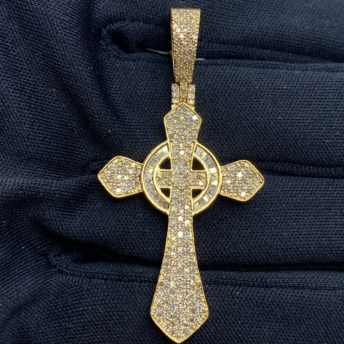 10K Gold Celtic Cross Diamond Baguette Pendant 2.0 Ct in yellow gold - close-up product photo