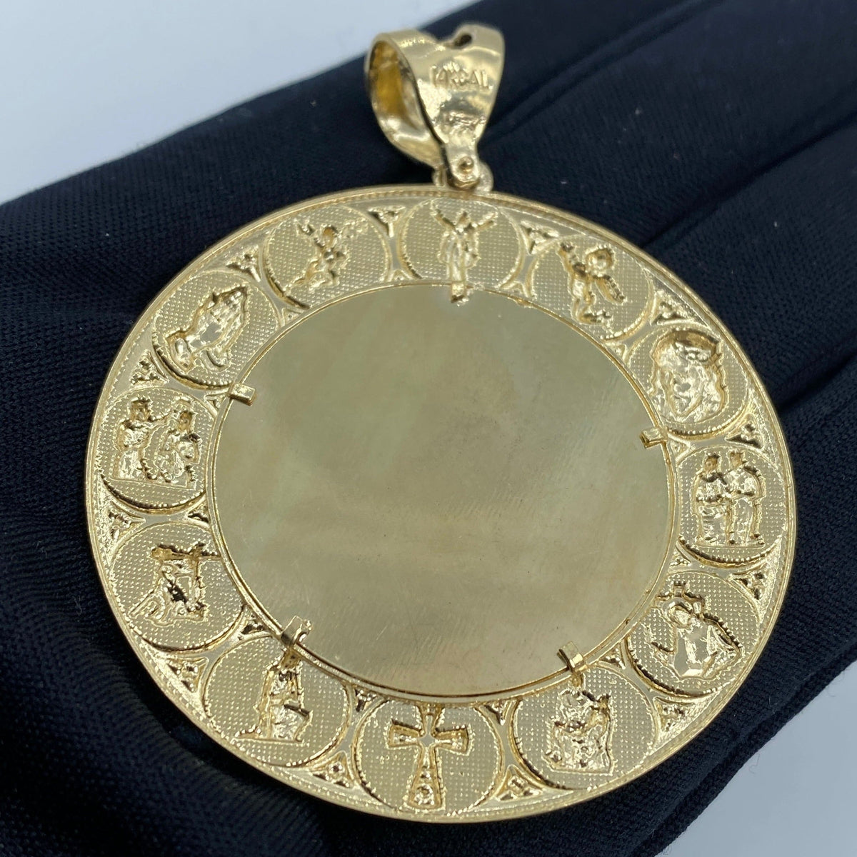 14K Gold Jesus Save Us Circle Picture Photo CZ Pendant - additional product view 4