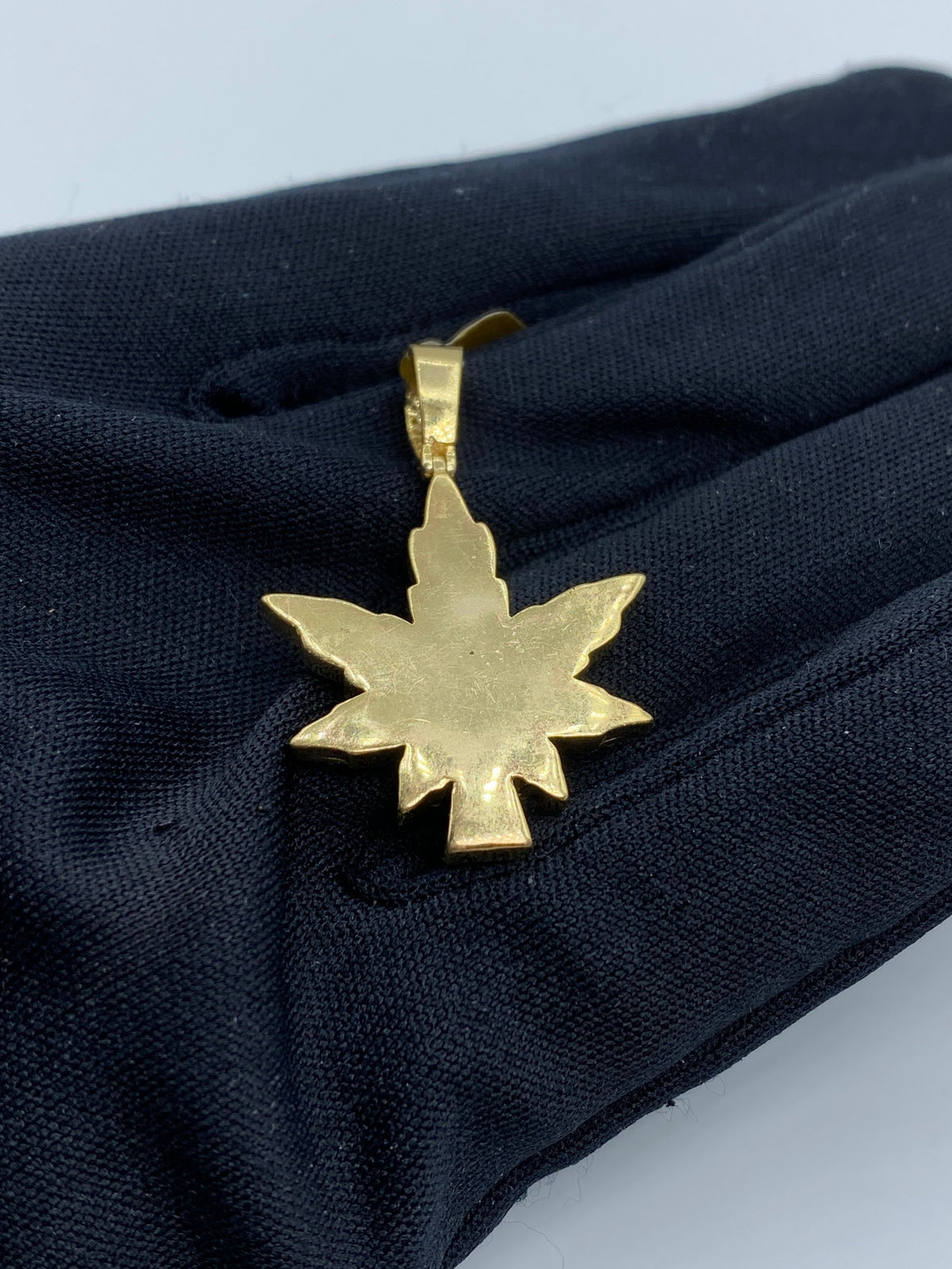 Weed Cannabis Diamond Pendant 1.6 Ct - additional product view 4