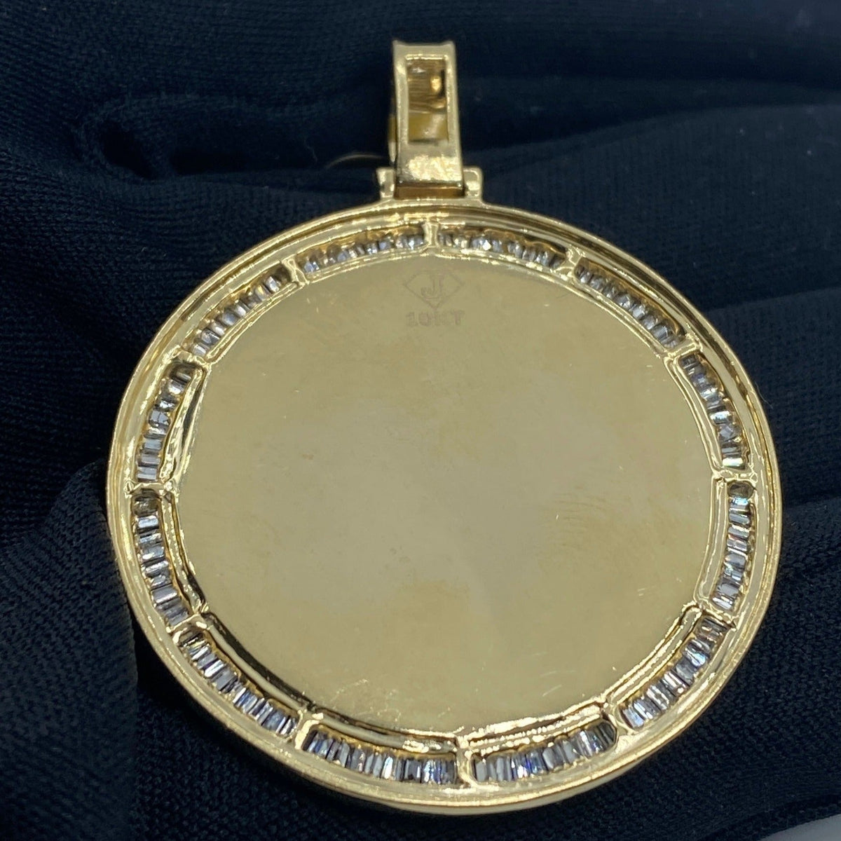 Circle Picture Diamond Baguette Pendant - additional product view 4