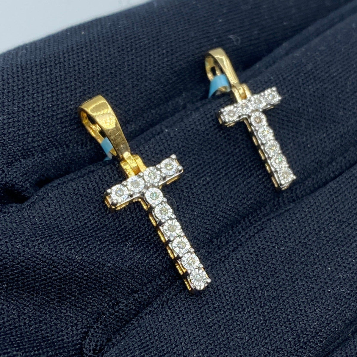14K Gold Single Stone Initial T Diamond Pendant - additional product view 4