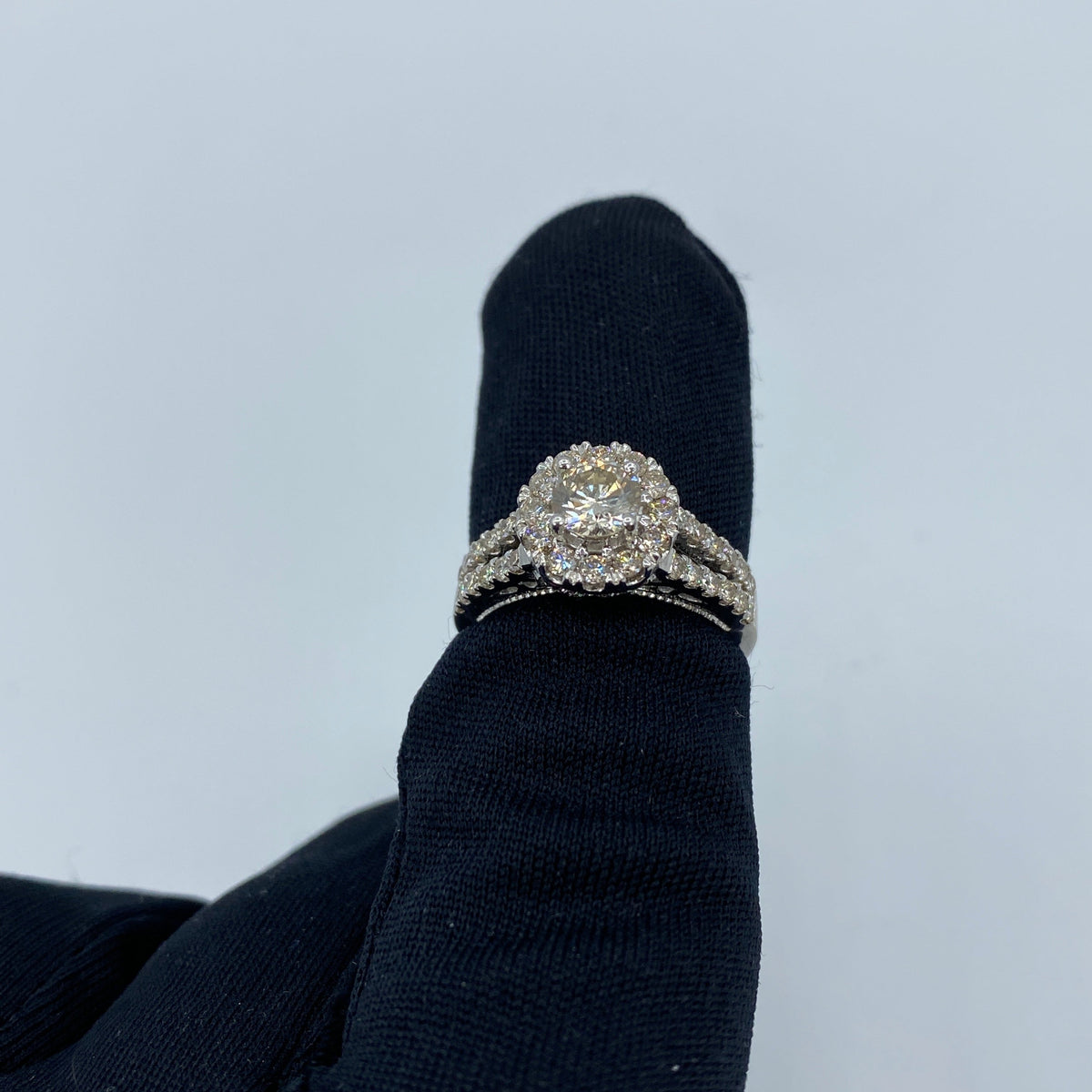 14K Gold Halo Circle with Large Center Stone Diamond Ring - additional product view 2