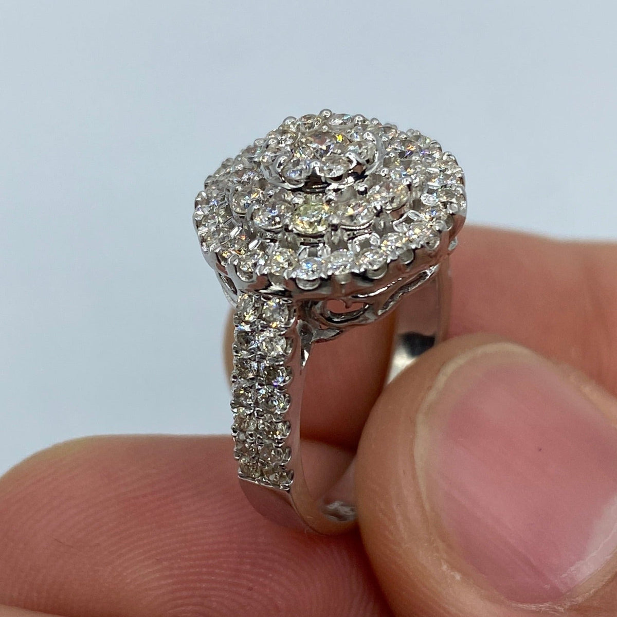 14K White Gold Circle Diamond Engagement Ring - additional product view 5