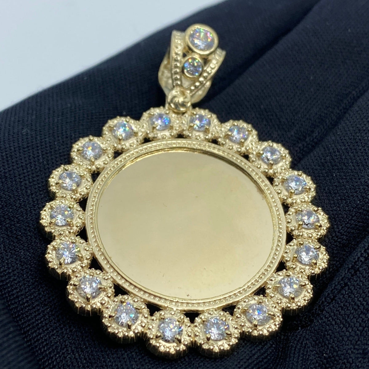 10K Gold Circle Flowers Picture Photo CZ Pendant - additional product view 2