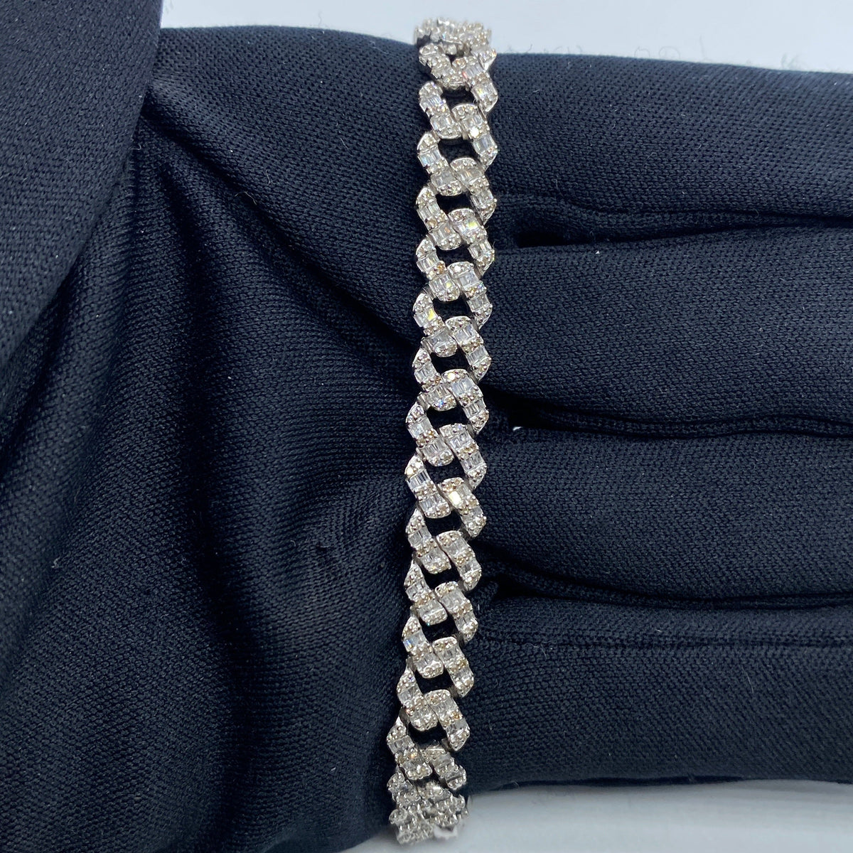 10K Gold 6.5mm Cuban Link Diamond Baguette Bracelet 7–8 in in white gold, 7" - close-up product photo
