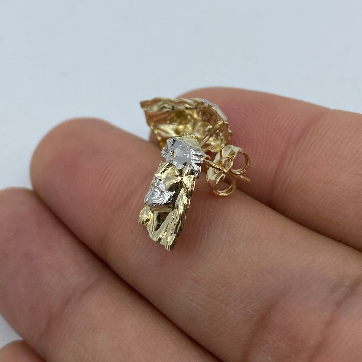 14K Gold Jesus Head Earrings 0.5 in - additional product view 4