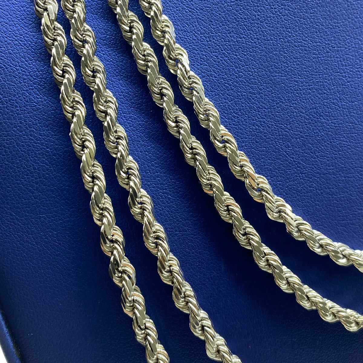 10K 4.7mm Rope Chain in White Gold 18–24 in - additional product view 2