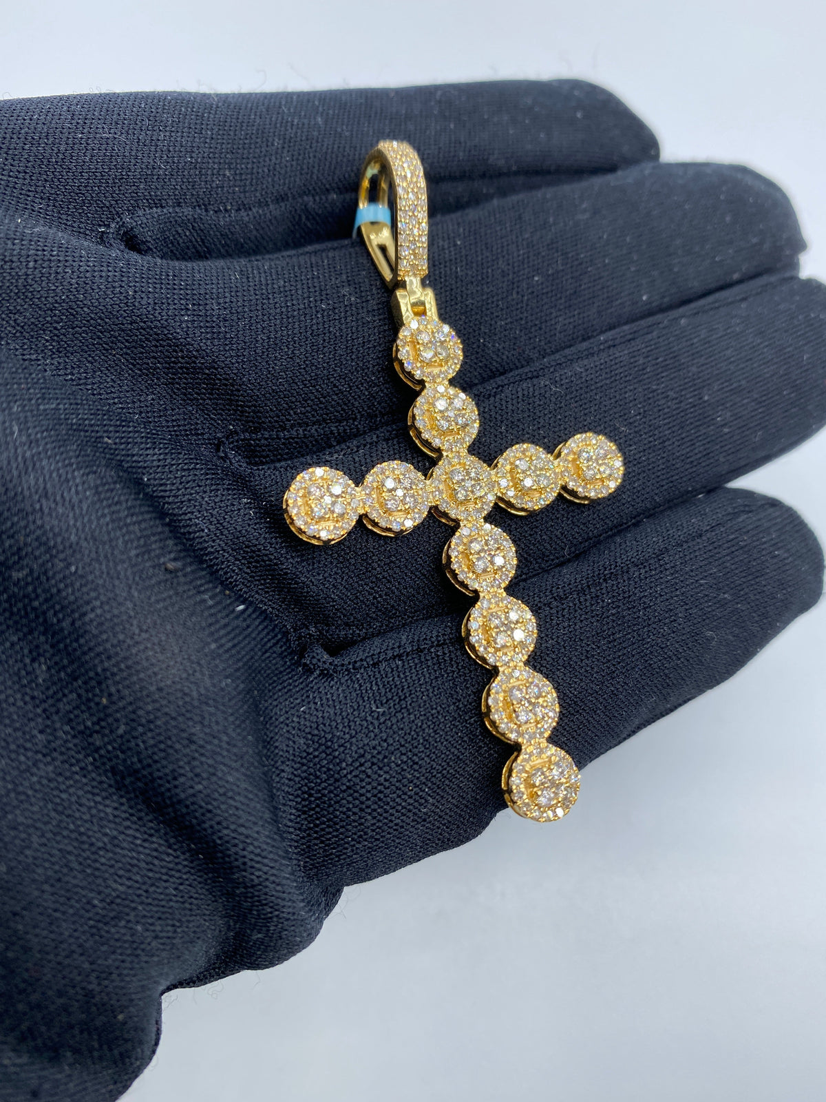 14K Gold Circle Cross Diamond Pendant - additional product view 3