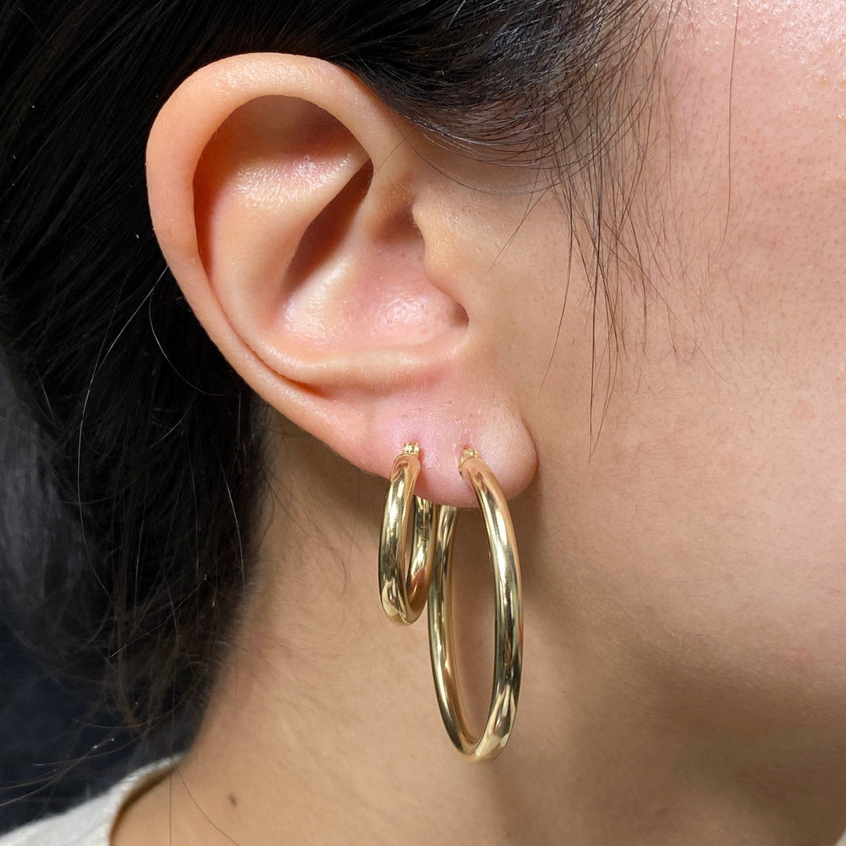 10K 3.2mm Yellow Gold Hoop Earrings - additional product view 6
