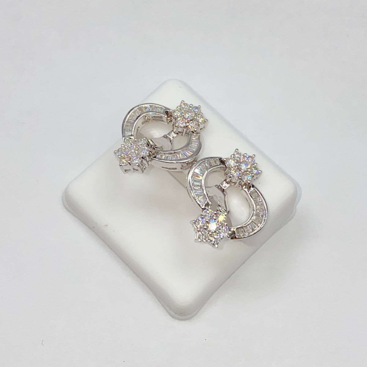 18K Gold Stardust Diamond Baguette Earrings - additional product view 6