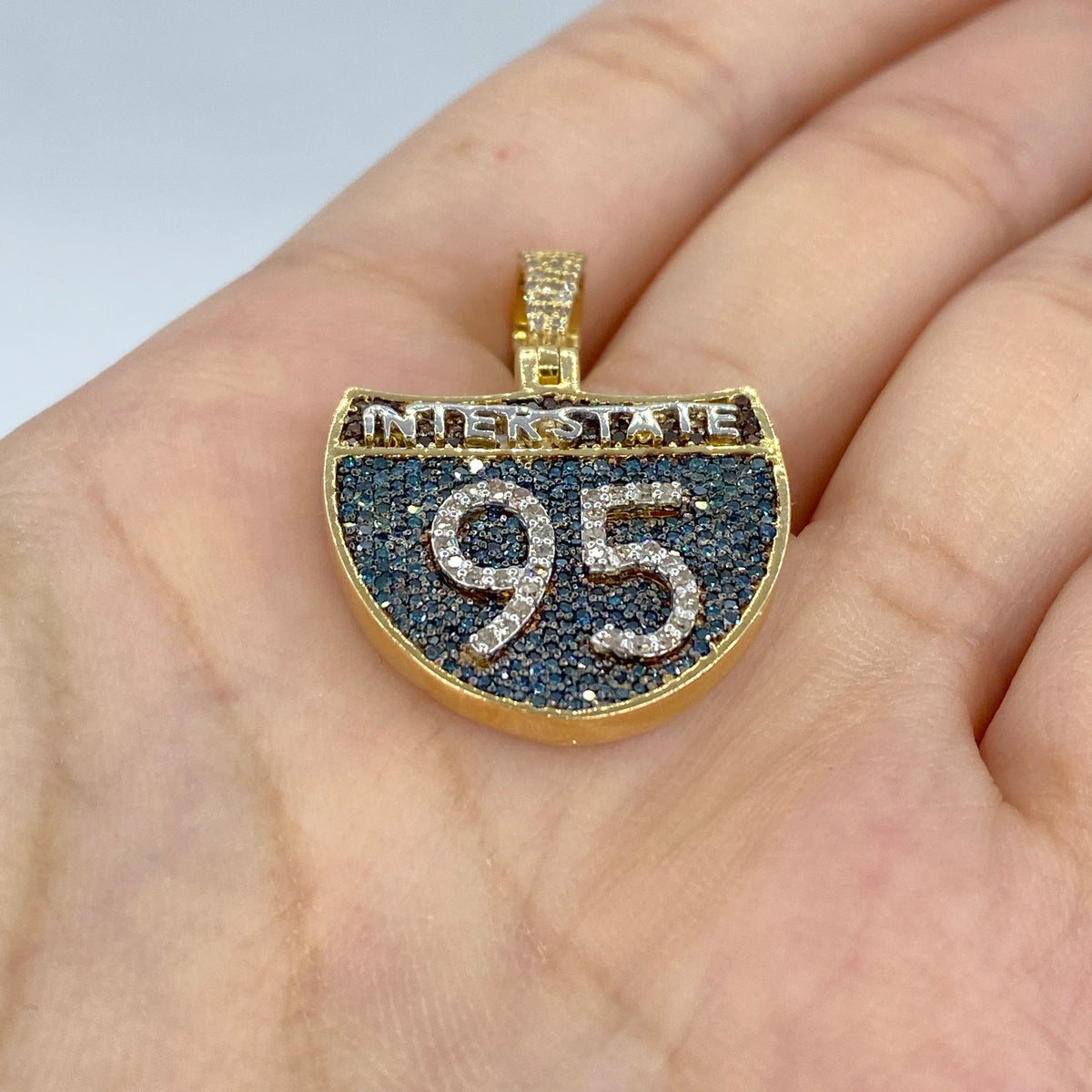 10K Gold I-95 Interstate Highway Diamond Pendant - additional product view 4