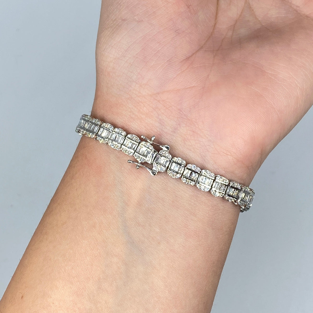 14K Gold Rounded Rectangle Link Diamond Baguette Bracelet 7mm - additional product view 3