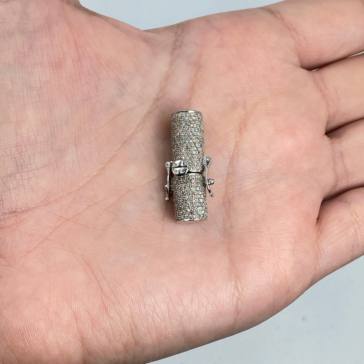 10K Gold Diamond Lock in yellow gold - close-up product photo